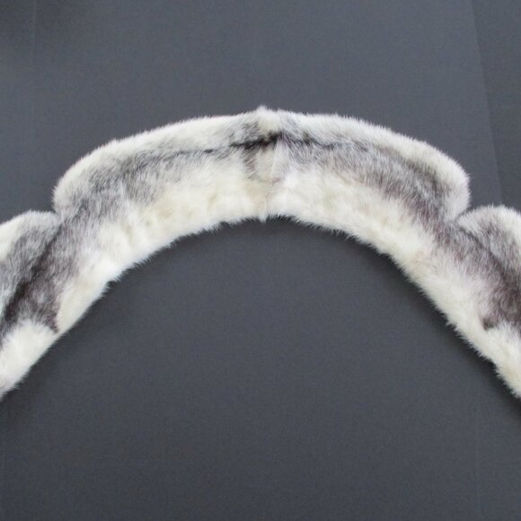 Cross Mink Fur Collar No Lining Repurpose or Wear - Picture 6 of 10